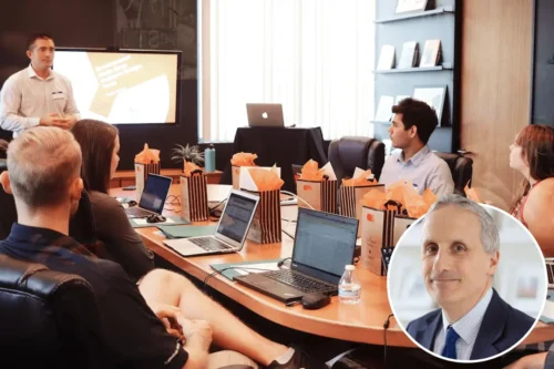 Picture of an active forum with Declan Riddells headshot in the corner